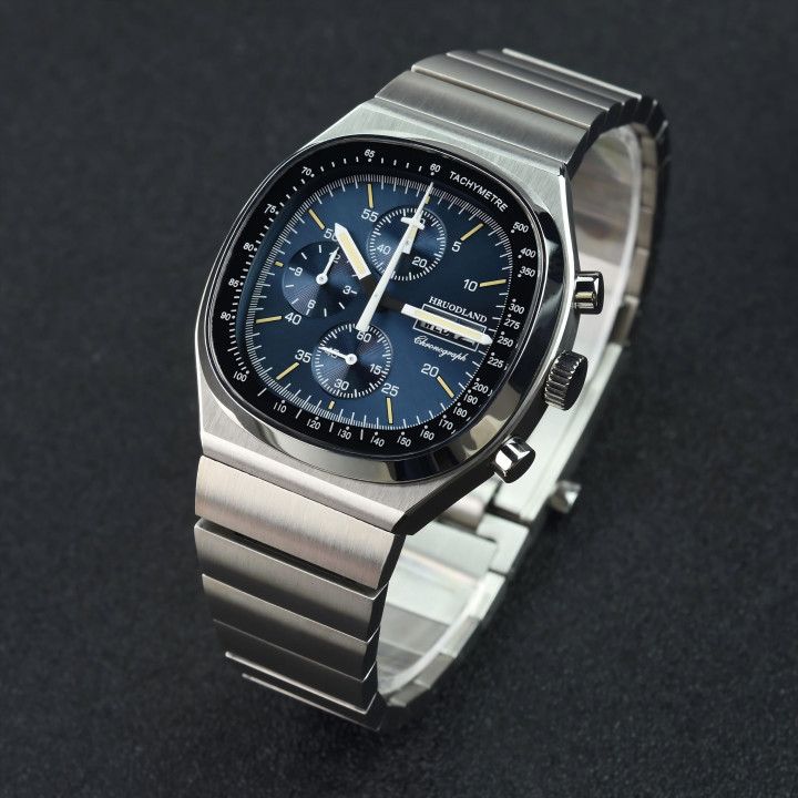 HRUODLAND F022 OS00 Quartz 39mm Blue/Black Dial