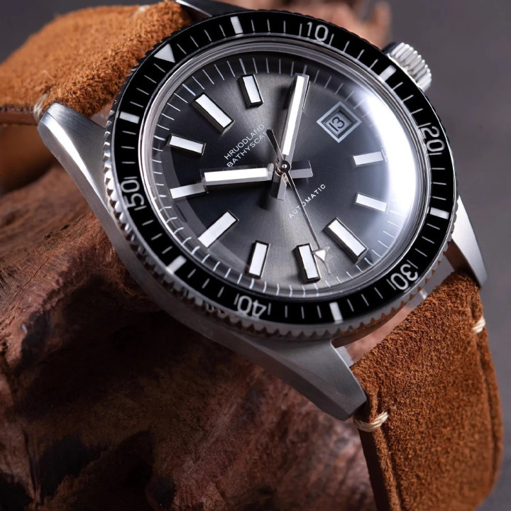 HRUODLAND F031 Automatic Dive Watch PT5000 SW200 Sapphire 200M