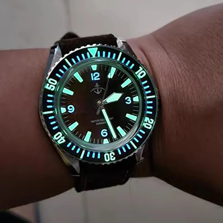 HRUODLAND F025 Retro Sharkmaster 20ATM Automatic Watch 42mm K1 Mineral Glass